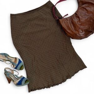 Elegant Brown Patterned Skirt